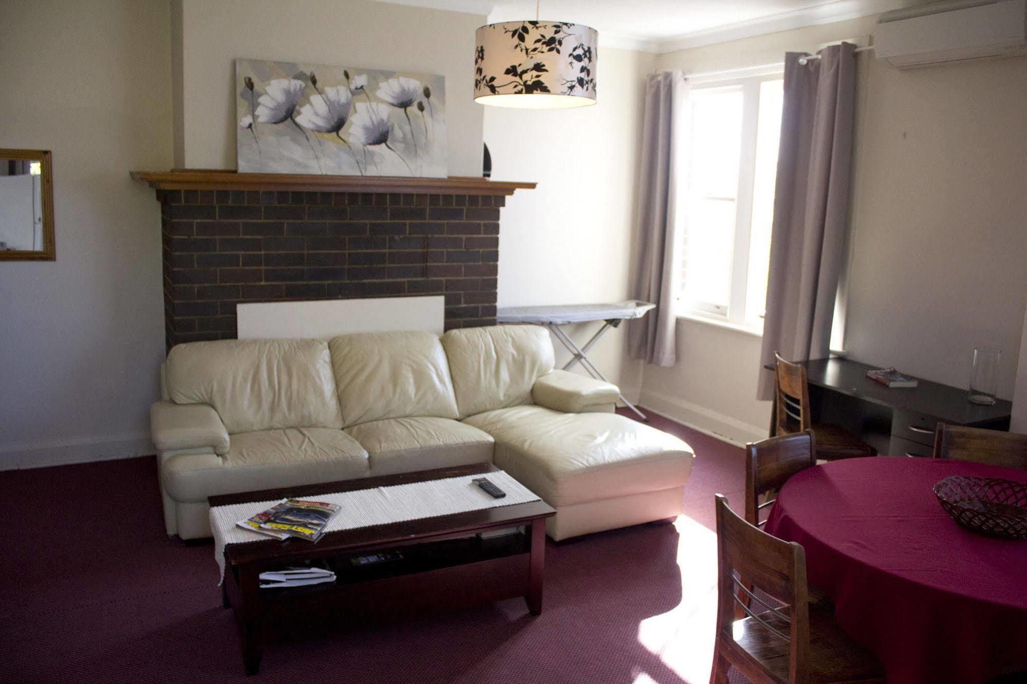 Court House Hotel Boorowa المظهر الخارجي الصورة